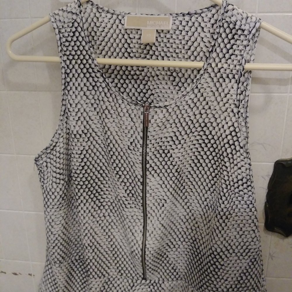 MICHAEL KORS ZIPPER SLEEVELESS BLOUSE THIN
